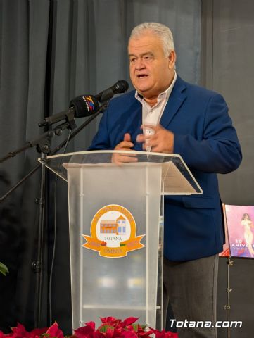 Cuatro aniversarios y un solo coraz�n: El IES Prado Mayor clausura sus celebraciones hist�ricas en Totana - 18