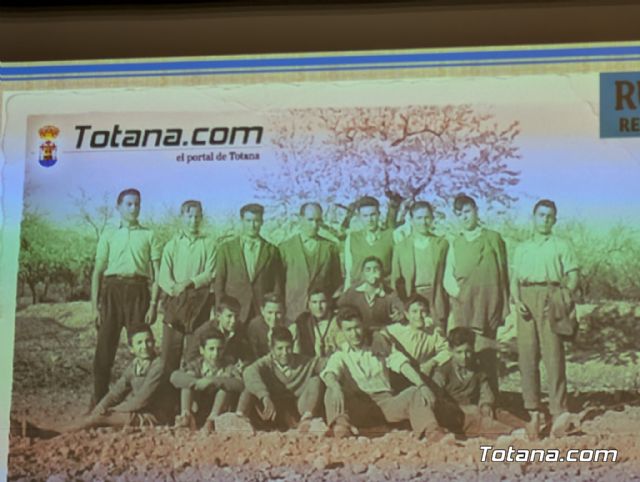 Cuatro aniversarios y un solo coraz�n: El IES Prado Mayor clausura sus celebraciones hist�ricas en Totana - 21