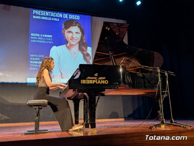 La pianista totanera Mar�a �ngeles Ayala presenta su primer disco en solitario �Miroirs de l