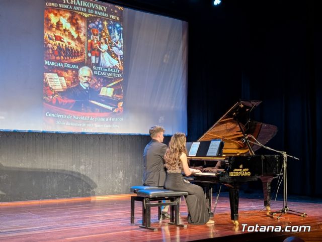 La pianista totanera Mar�a �ngeles Ayala presenta su primer disco en solitario �Miroirs de l