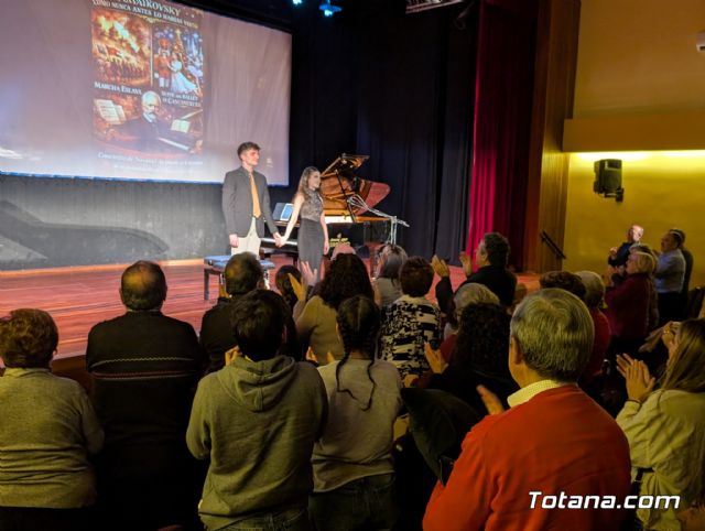 La pianista totanera Mar�a �ngeles Ayala presenta su primer disco en solitario �Miroirs de l