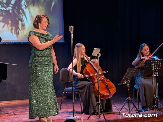 Totana recibe al 2026 con la magia de �Blue Moon� en un emotivo Concierto de A�o Nuevo - 6