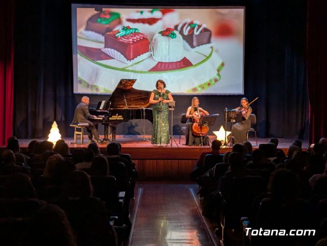 Totana recibe al 2026 con la magia de �Blue Moon� en un emotivo Concierto de A�o Nuevo - 18