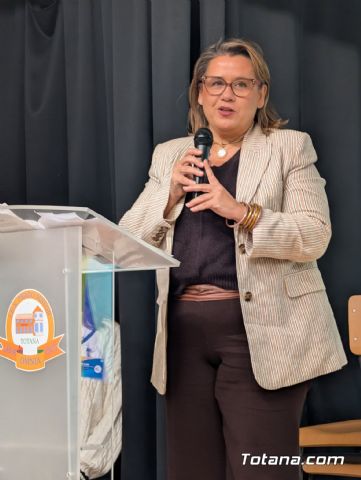 El IES Prado Mayor de Totana impulsa el futuro laboral con la jornada �Descubre la FP y emprende tu futuro� - 7