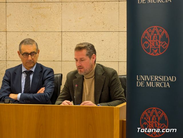 Totana y la Universidad de Murcia refuerzan su alianza con la renovaci�n de la Sede Permanente y un nuevo �rgano de gesti�n - 6