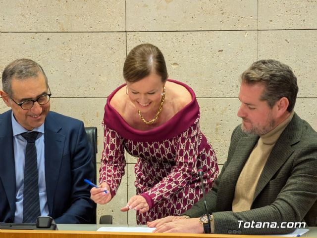 Totana y la Universidad de Murcia refuerzan su alianza con la renovaci�n de la Sede Permanente y un nuevo �rgano de gesti�n - 10