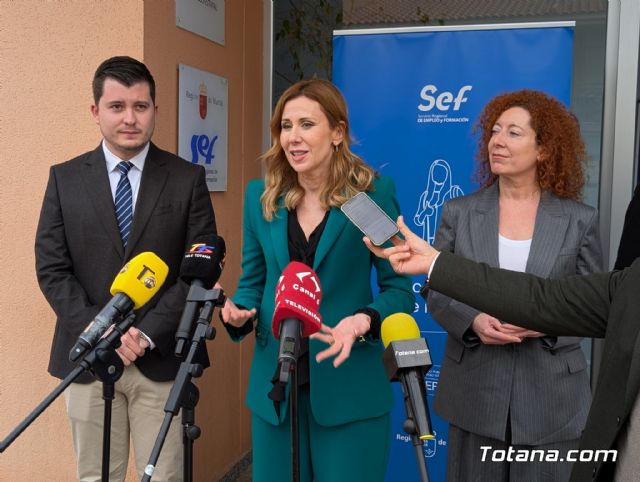 156 trabajadores agr�colas de Totana acceden a empleo p�blico en temporada baja a trav�s del SEF - 7