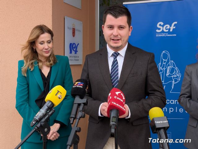 156 trabajadores agr�colas de Totana acceden a empleo p�blico en temporada baja a trav�s del SEF - 11