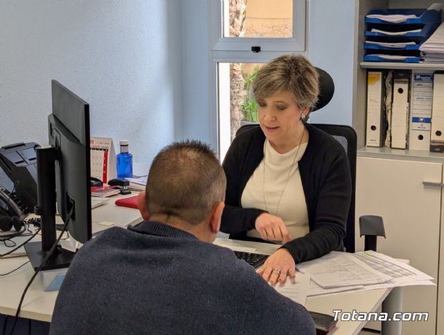 156 trabajadores agr�colas de Totana acceden a empleo p�blico en temporada baja a trav�s del SEF - 22