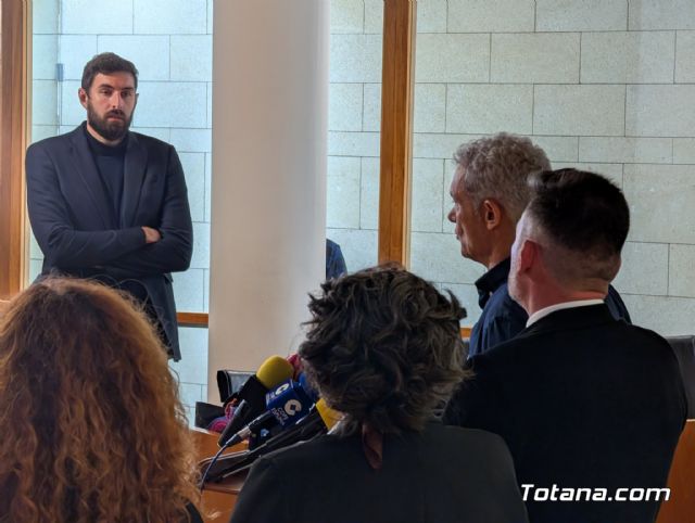 Crisis en Vox Totana: Marcos Cano dimite, entrega su acta de concejal y abandona el partido junto a su equipo - 11