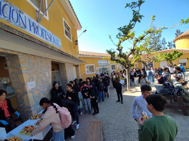 Educaci�n para la Salud en acci�n: el IES Prado Mayor celebra una jornada de desayuno saludable - 10