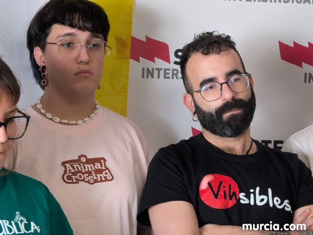 STERM y los colectivos LGTBIQ+ de Murcia exigen el cumplimiento inmediato de la Ley Trans en las aulas y presentan un protocolo completo ante el silencio de la Consejer�a de Educaci�n - 6