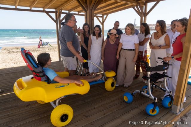 El ba�o asistido llega a Cabo de Palos y el refuerzo en accesibilidad al resto de playas del litoral cartagenero
