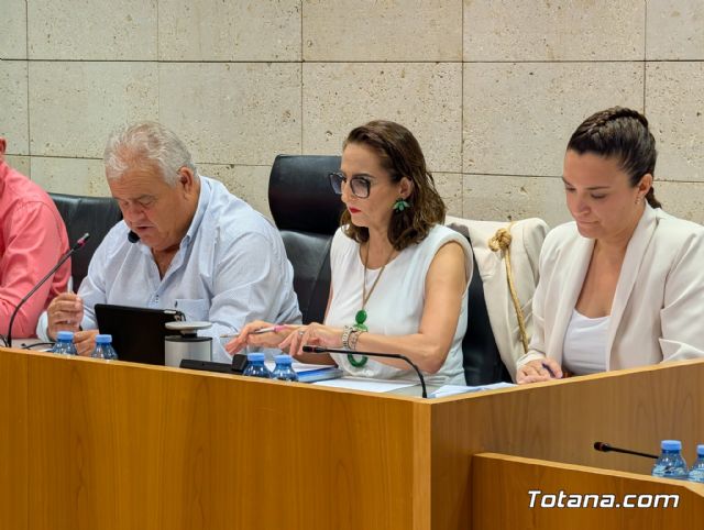 Ganar Totana celebra la aprobaci�n de la declaraci�n institucional por el D�a Internacional del Orgullo LGTBIQA+ - 6