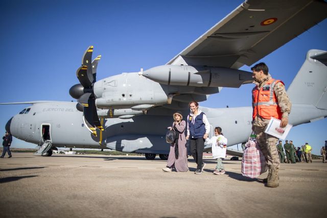 Sanidad organiza una nueva evacuaci�n de ni�os palestinos heridos y enfermos desde la Franja de Gaza