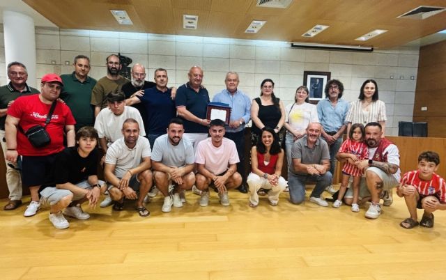 Realizan una recepción institucional al Club Olímpico de Totana, en reconocimiento a su trayectoria deportiva durante la recién finalizada temporada 2025/2026