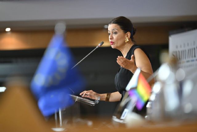 Sira Rego: 'La lucha del colectivo LGTBIQA+ está conectada a la lucha contra el racismo, el machismo y el colonialismo' Sira Rego: 'La lucha del colectivo LGTBIQA+ está conectada a la lucha contra el racismo, el machismo y el colonialismo'