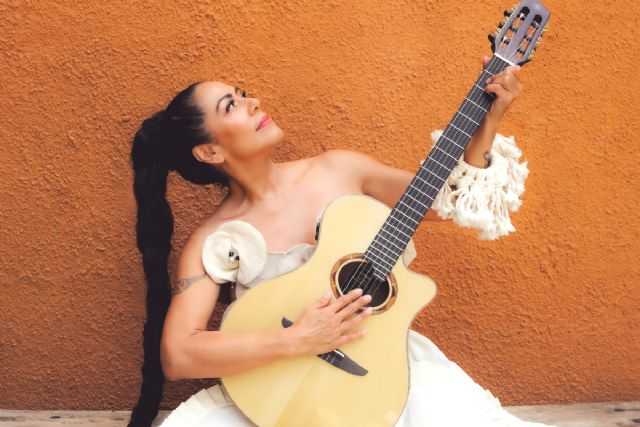 La mexicana Lila Downs, una de las artistas m�s influyentes de la m�sica iberoamericana, recibe este lunes el Premio La Mar de M�sicas 2026