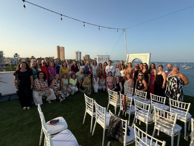 ANAEDE reúne en Santiago de la Ribera a mujeres empresarias, directivas y ejecutivas de la Región de Murcia ANAEDE reúne en Santiago de la Ribera a mujeres empresarias, directivas y ejecutivas de la Región de Murcia