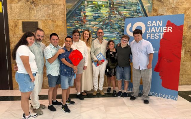 “En esta obra todos somos Hamlet”: Teatro La Plaza reinventa a Shakespeare en San Javier “En esta obra todos somos Hamlet”: Teatro La Plaza reinventa a Shakespeare en San Javier