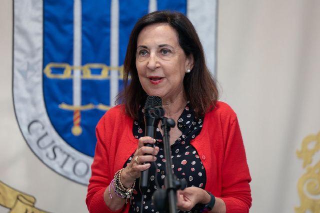 La ministra de Defensa destaca el compromiso internacional de España durante su visita al Mando de Operaciones La ministra de Defensa destaca el compromiso internacional de España durante su visita al Mando de Operaciones