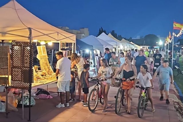 Cartagena impulsa el ocio y la dinamizaci�n del comercio de su litoral durante este verano