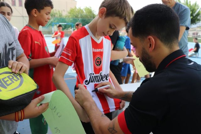 El Programa ADE y el Jimbee Cartagena inician su gira por los centros educativos del municipio y la comarca