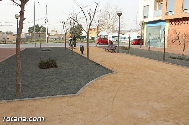 Se construye un nuevo parque recreativo con jardn en el barrio de Triptolemos, donde no exista ninguna infraestructura de esta naturaleza - 8