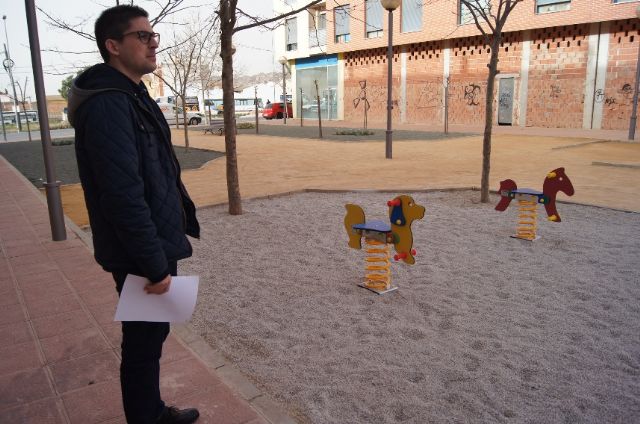 Se construye un nuevo parque recreativo con jardn en el barrio de Triptolemos, donde no exista ninguna infraestructura de esta naturaleza - 18