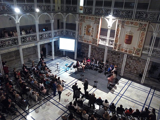 La Asociacin de Mujeres Rurales del Raiguero asisti al evento 