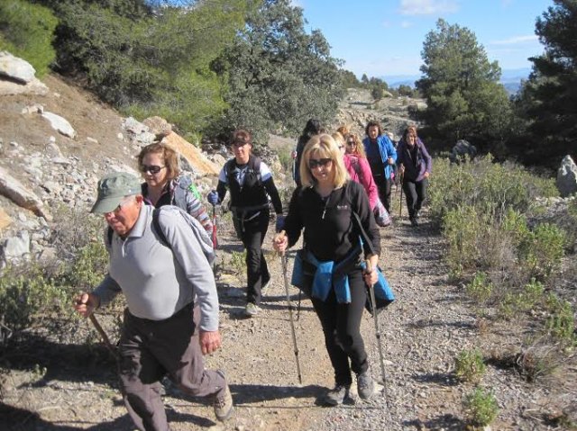 Un total de 28 senderistas participan en una nueva salida a la Sierra de Burete (Cehegn) - 7