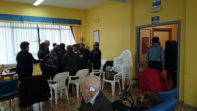 Homenaje a la mujer ms longeva en la residencia 