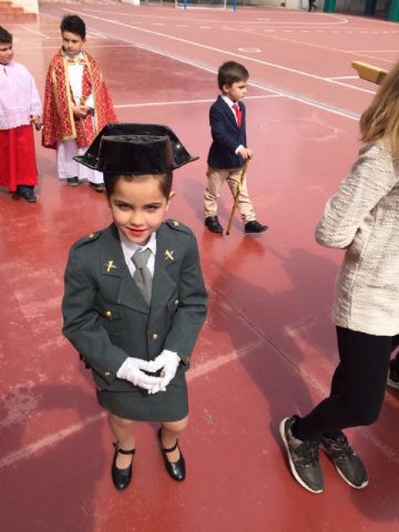 El colegio Santa Eulalia celebr su procesin de Semana Santa - 16