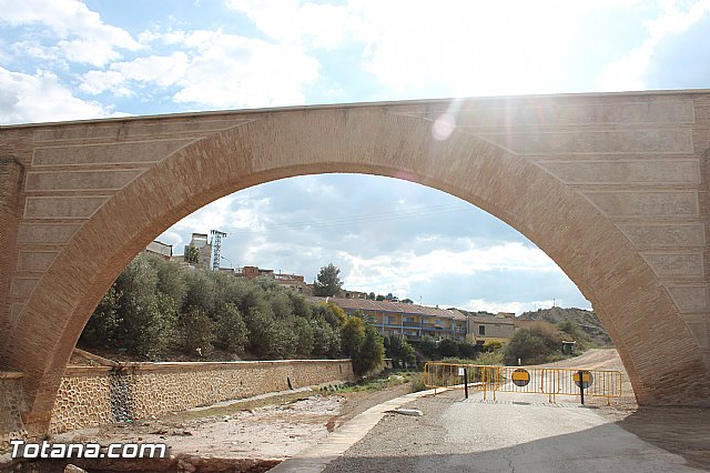 Se restringe el acceso de peatones y vehculos a las inmediaciones de la zona del Arco de San Pedro - 6