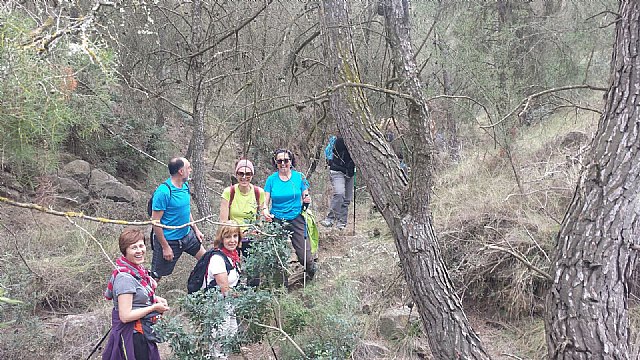 El Club Senderista de Totana organiz una ruta a la Sierra de Almenara para ascender a la cima del Talayn - 11