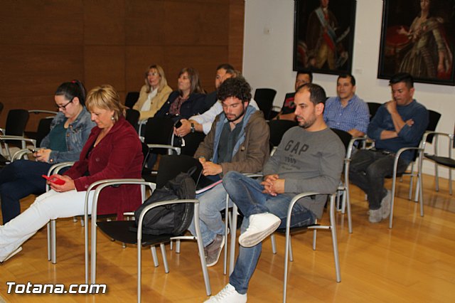 Ayuntamiento y Cabildo promueven una campaña de captacin de fondos y alimentos para los damnificados del terremoto de Ecuador - 22