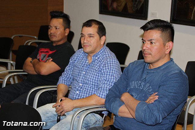 Ayuntamiento y Cabildo promueven una campaña de captacin de fondos y alimentos para los damnificados del terremoto de Ecuador - 23