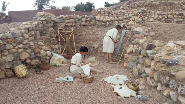 Se celebra la primera visita teatralizada al yacimiento arqueolgico 