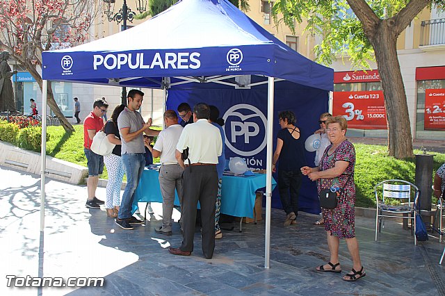El secretario general del PP regional y presidente de la Comunidad, Pedro Antonio Snchez, mantuvo un encuentro con afiliados y simpatizantes en Totana - 3