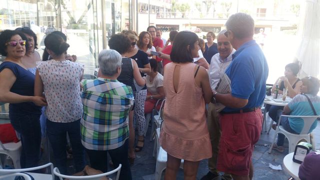 La candidata del PSOE-RM al Congreso de los Diputados, Mara Gonzlez Veracruz y miembros el PSOE local y regional visitan el mercadillo de Totana - 19