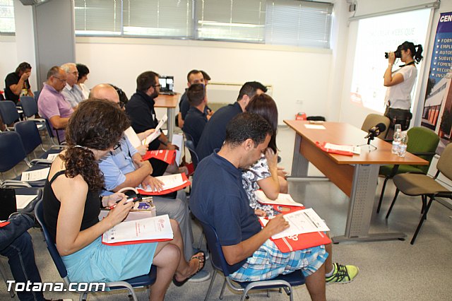 Cerca de 80 personas participan en el Taller de CECARM sobre 
