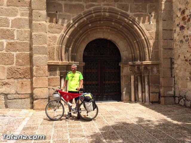 Julin Larroya peregrina de Totana a Mrida recorriendo ms de 700 km por su devocin a Santa Eulalia - 3