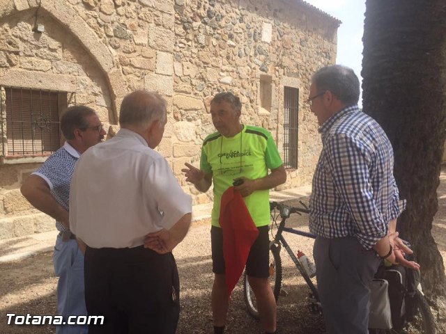 Julin Larroya peregrina de Totana a Mrida recorriendo ms de 700 km por su devocin a Santa Eulalia - 4