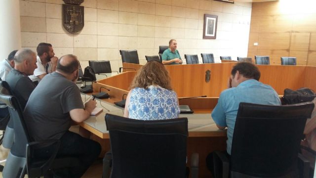 El alcalde compareci ante los medios para dar respuesta a la rueda de prensa de la Cebag - 14