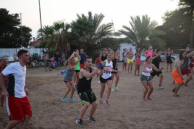 Move organiz una exhibicin de Combat en las playas de Mazarrn - 16