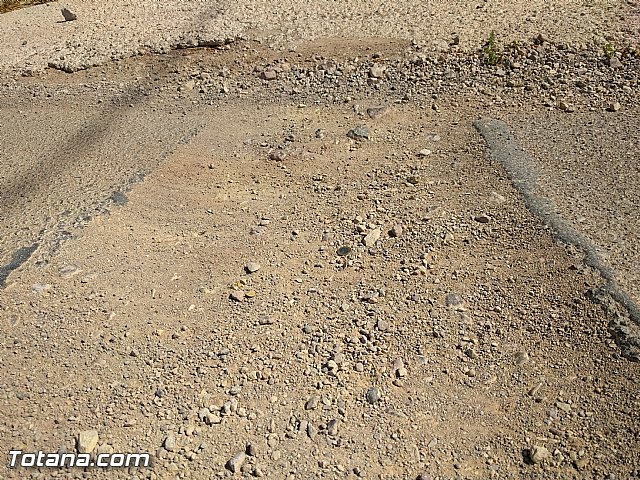 Comienza el plan de choque para parchear los caminos rurales con ms necesidades del municipio - 5