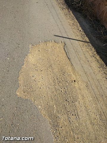 Comienza el plan de choque para parchear los caminos rurales con ms necesidades del municipio - 10