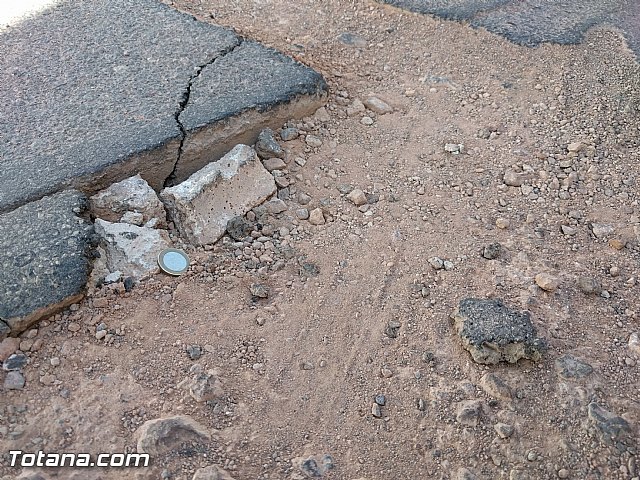 Comienza el plan de choque para parchear los caminos rurales con ms necesidades del municipio - 16