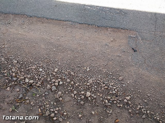 Comienza el plan de choque para parchear los caminos rurales con ms necesidades del municipio - 17