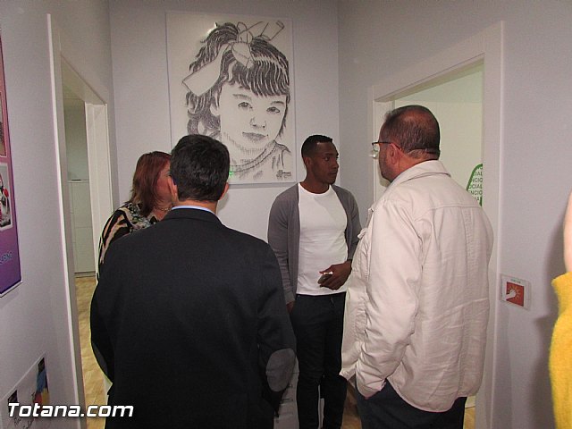 Perea, exjugador del Atltico de Madrid, visit la sede de Dgenes y AELIP - 16